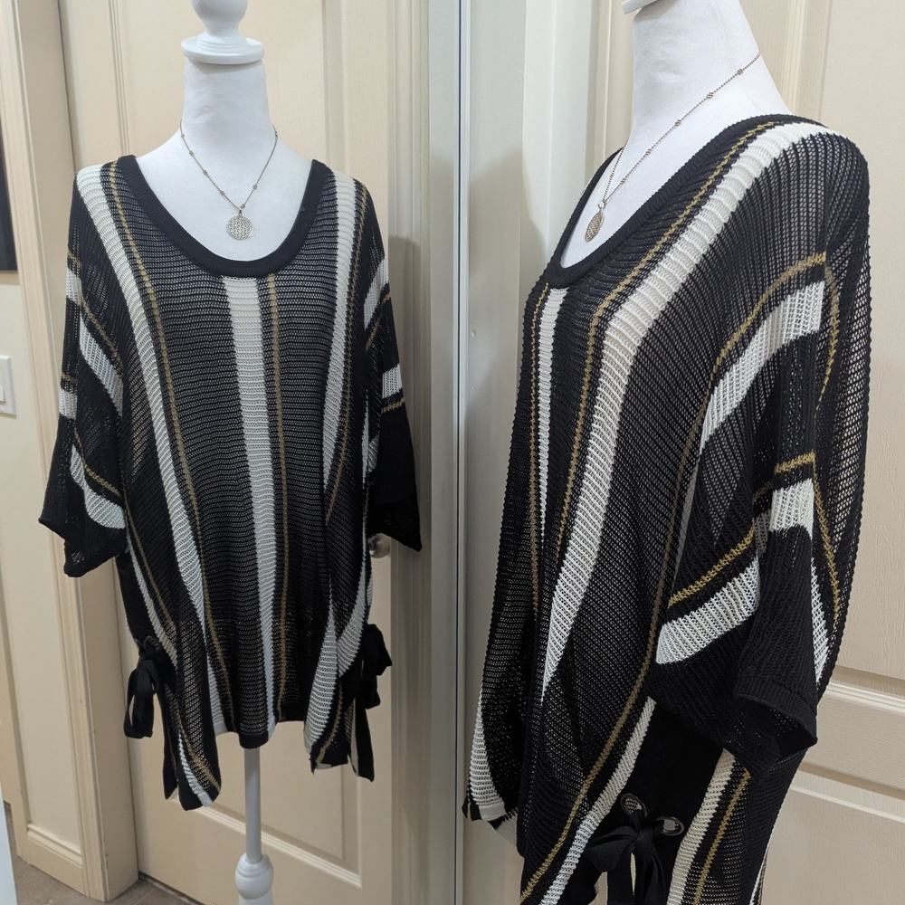 Oversized Black and White Crew Neck Sweater